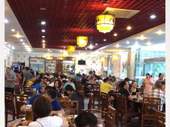 大堂-九尺赵老四鲜鹅肠火锅