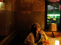 -FOUR PLAY BAR