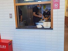 门面-小杨生煎(火车站北广场店)