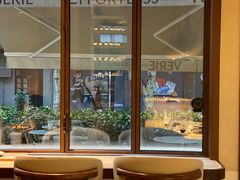-VERIE BAKEHOUSE
