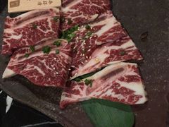 -山川小町·极番烧肉(新地假日广场店)