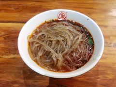 万记特色酸辣粉-万记麻辣烫国展总店