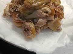 -头上红煨盐鸡·非遗院子餐厅