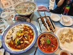 -马尔龙新疆饭店·清真(瑞景店)