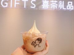 爆芋泥雪糕杯-喜茶(迪士尼小镇DP店)