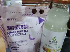 -果松木炭酸菜铜火锅·外婆参鸡汤