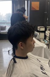 -藤野造型烫发染发