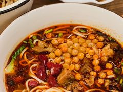 老成都红烧牛腩面-麻婆婆白家肥肠粉(海岸城店)