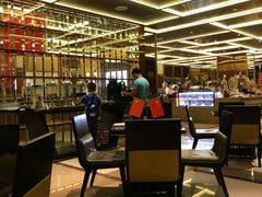 -大中华希尔顿酒店-念自助餐·嗨啤·小龙虾