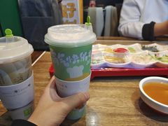 -奈雪的茶(亨特国际广场店)