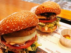 -The Habit Burger Grill 哈比特汉堡(复兴soho店)