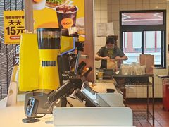 -麦当劳(莘松路芭比伦DT店)