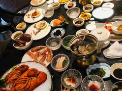 -半岛翡丽海鲜自助餐厅(观风亭店)