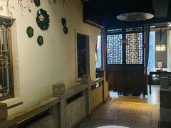 -红灯笼大酒楼(通湖路店)