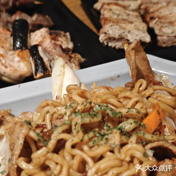  在东京难得能听到 肆意喧闹大声的地方!