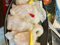-老牌坊云南鱼豆花火锅(哈西万达店)