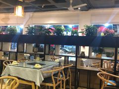 大堂-宣威年猪饭·二十年云南家常菜·特色小炒肉(金碧店)
