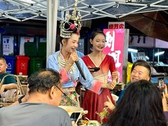 -刘姐啤酒鱼民族演艺餐厅(西街总店)