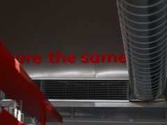 -UNI UNI(环亚凯瑟琳店)