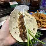 周末和朋友来淄博玩 没忍住今天尝试了一下🍢