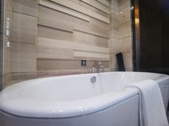 -天津梅江中心皇冠假日酒店