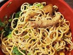 -爆炸头阿姨小四川正宗川味小吃(无任何分店)