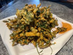 炸花椒芽儿-华盛园卷子王农家菜水库鱼