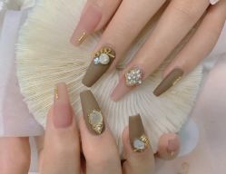 -ZX·美睫设计师汇聚店