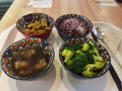 -轻蔬不用等·素食(江苏路店)