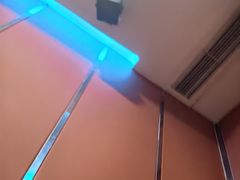 -蓝尊量贩(黄河路店)