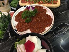绝代双椒小嫩牛-热火朝天鲜切牛肉火锅(南强街巷店)