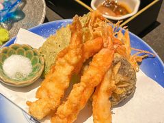 -铭牛烧肉·和牛海鲜自助(高新月牙湖店)