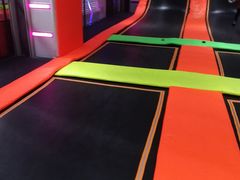 -酷跳蹦床主题公园(万胜广场店)