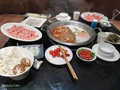 -吴记老锅底麻辣火锅(福州路店)