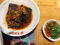 老长沙臭豆腐-呷佬·长沙手工米粉(金沙江路店)