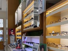-光明眼镜·蔡司授权(九亭U天地店)