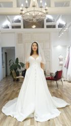 -LaMousse婚纱买手店