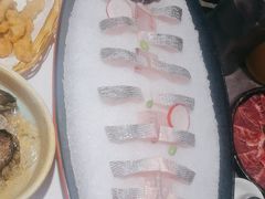 -泓炙颐凤鲜海鲜火锅料理(桐乡店)