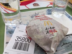 -麦当劳(徐汇漕溪北路百脑汇店)