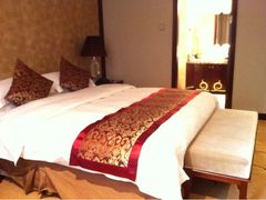 套房-锦龙国际酒店(天津奥体中心华苑地铁站店)