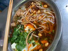 -老五鸡丝豆花面粉(瑞金北路68号院店)