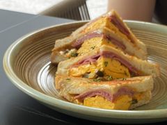 香辣牛肉热烤三明治-blend咖啡部落(卓悦中心店)