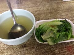 例汤-煲煲香快餐(南京路店)