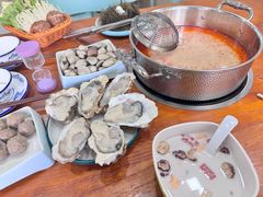 -老何家后安粉·糟粕醋海鲜火锅(三亚湾椰梦长廊店)