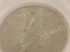 蘑菇奶油汤-红房子西菜馆(淮海中路店)
