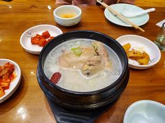 -长寿参鸡汤(朝韩风情街店)