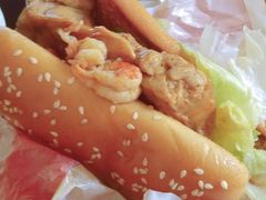 吮指十三鲜小龙虾烤鸡堡/鸡肉卷-肯德基(绥芬河青云店)