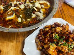 -黑皮酸菜鱼(三山街店)
