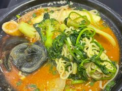 -锅神麻辣烫