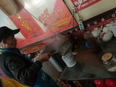 -金卯白肉罩火烧